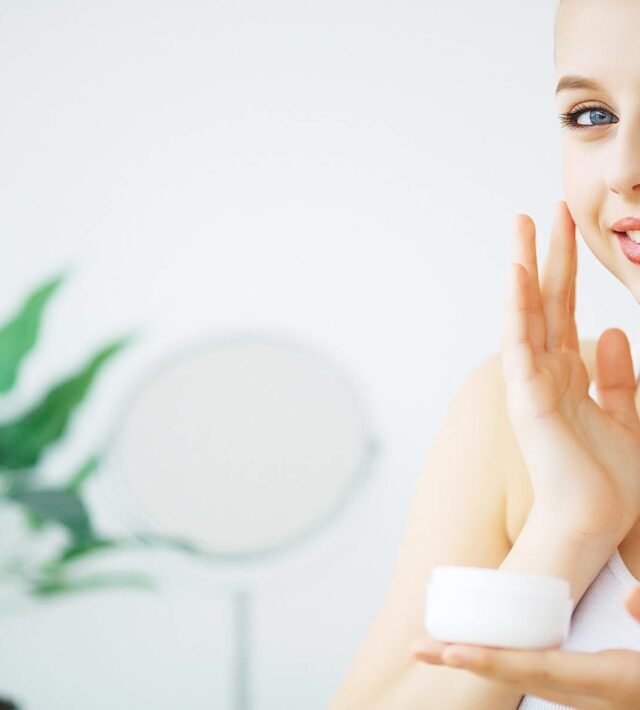 How to Choose the Right Location for Your PCD Derma Franchise